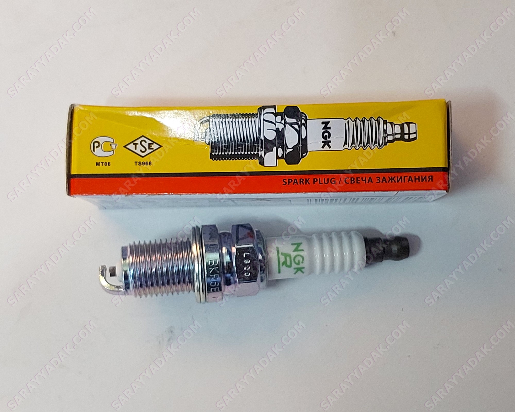 بهترین شمع پایه کوتاه NGK اصل BKR6E 6962